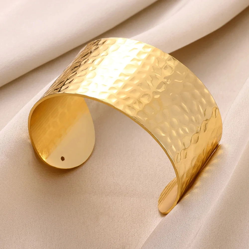 Royal Open Bangle
