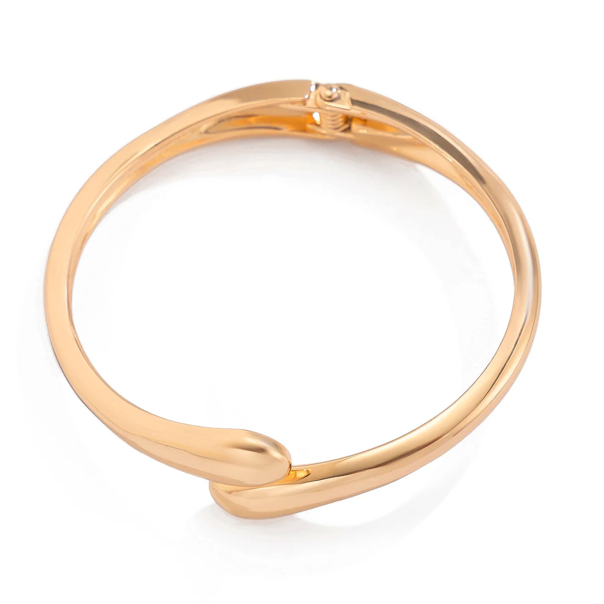 Teardrop Elegance