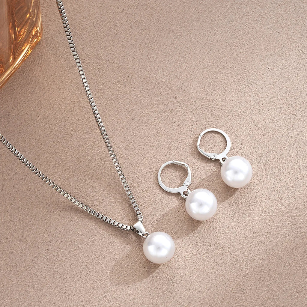 Milana Pearl Set